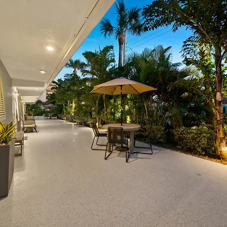 Wonderful Place Wprivate Patio Next To The Beach Cocoa Beach Exterior photo